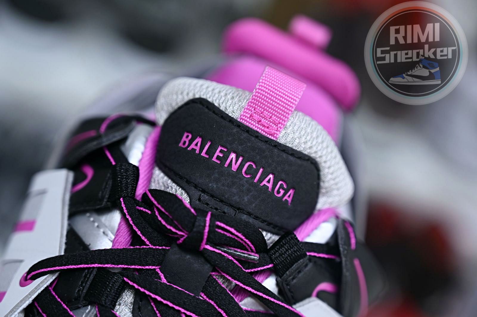 Balenciaga all sizes still in stock! Please contact customer service on iMessage/WhatsApp to purchase! BLGA  Track（LED）