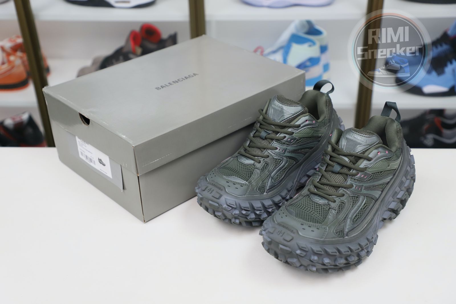Balenciaga all sizes still in stock! Please contact customer service on iMessage/WhatsApp to purchase! BLGA  Defender