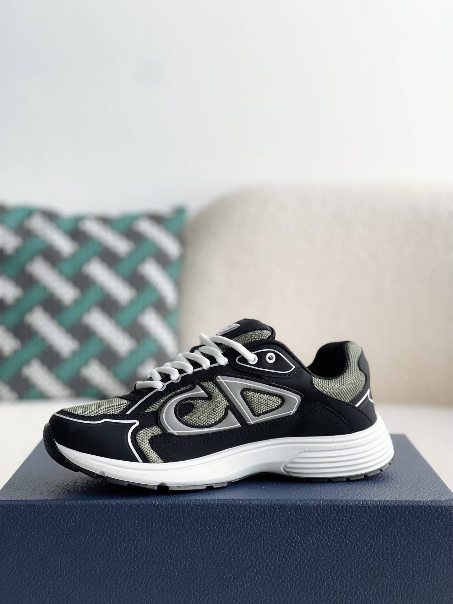 D*OR B30 New Sneaker