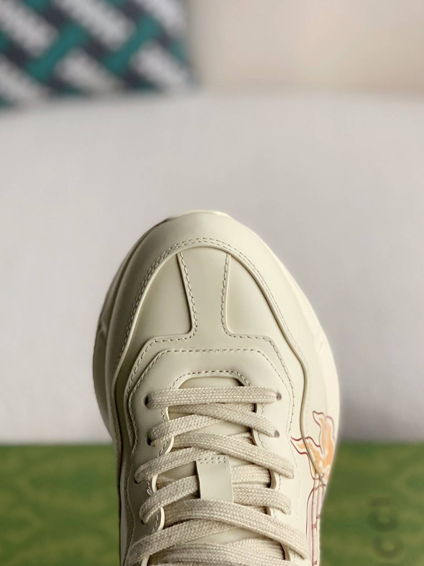GU*IRetro Clunky Sneaker
