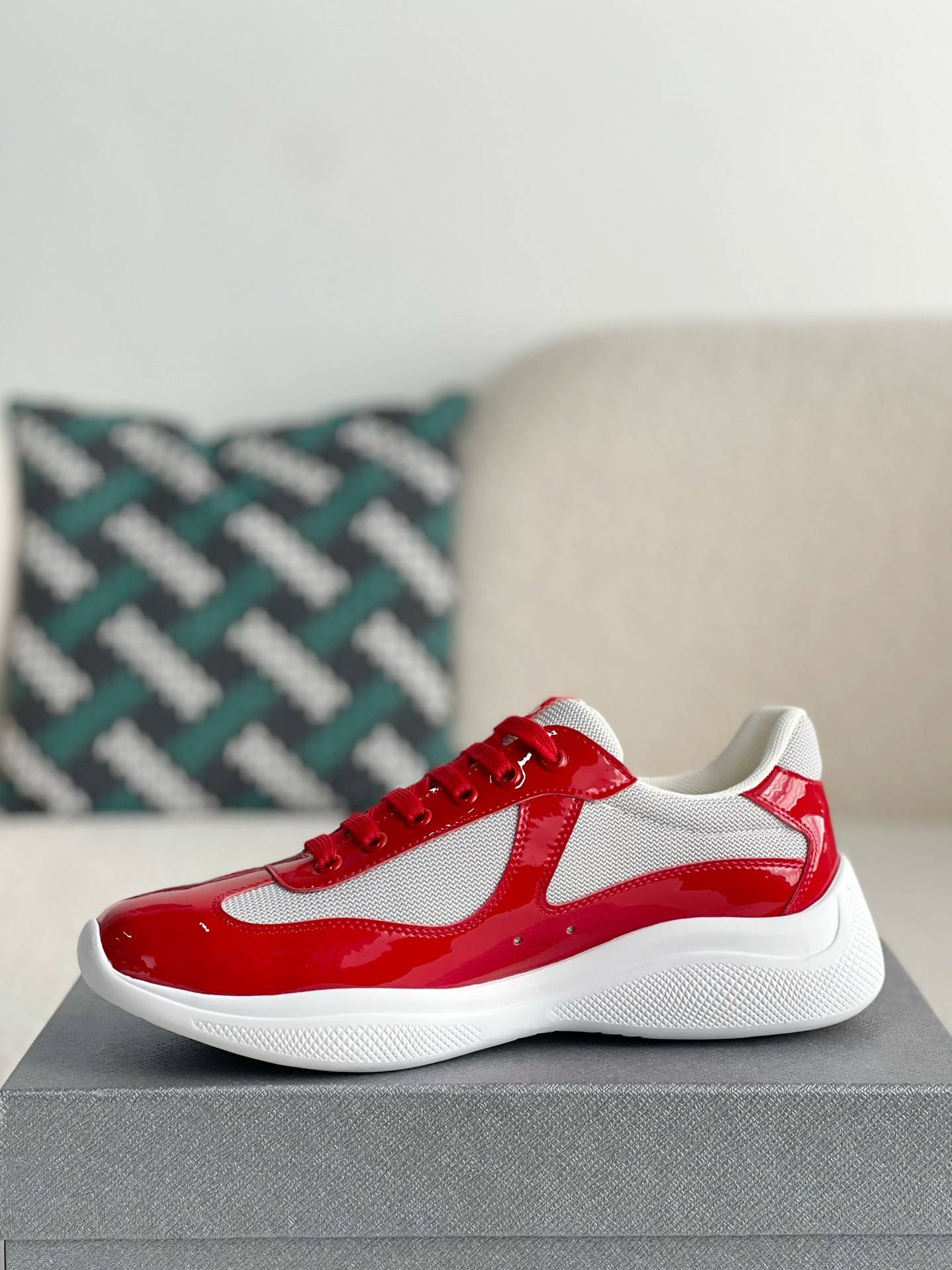 P*DA Sneakers