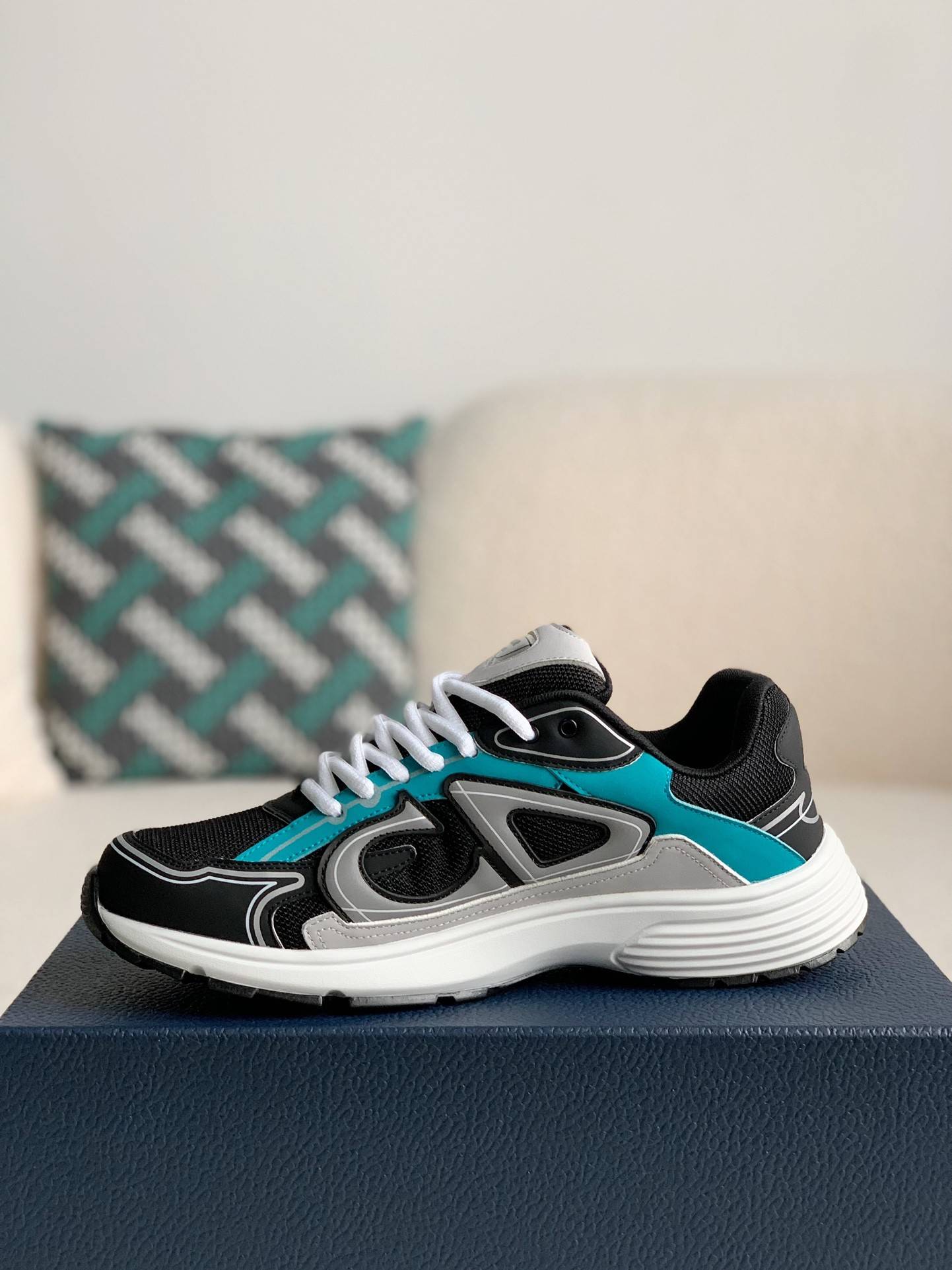 D*OR NEW ARRIVAL B30 Clunky Sneaker
