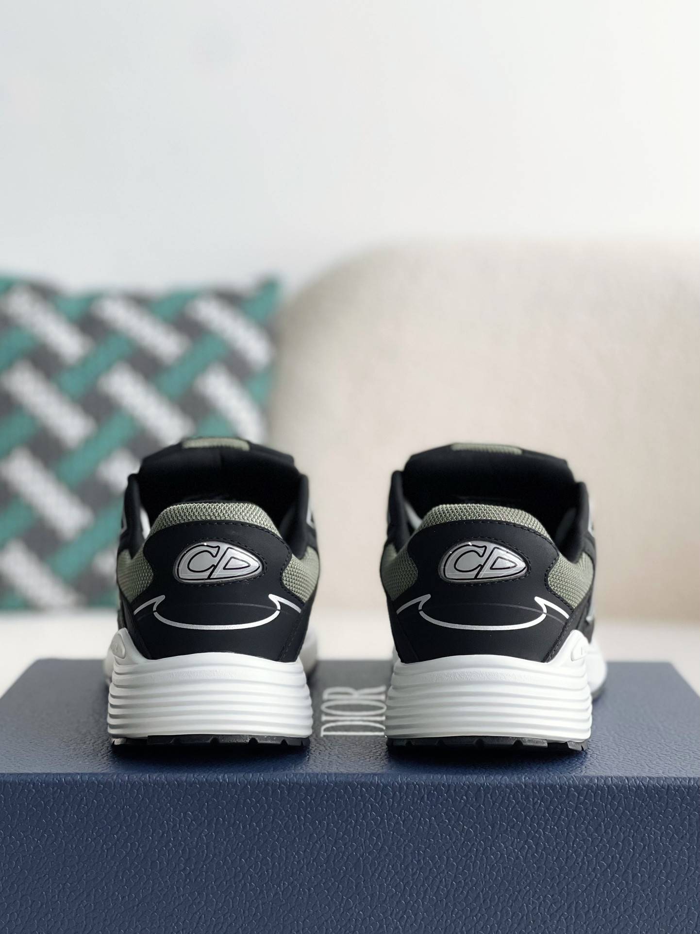 D*OR B30 New Sneaker