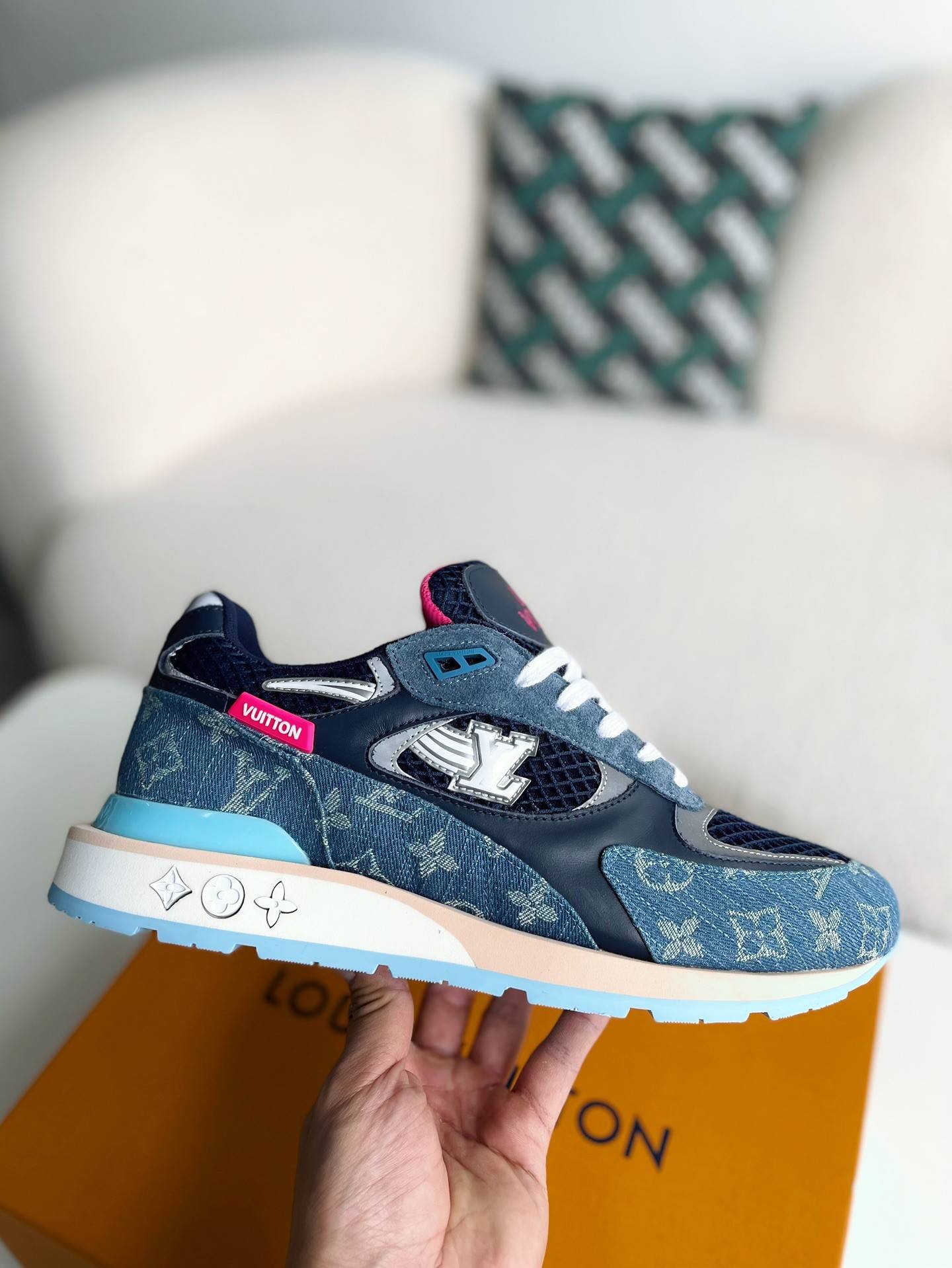 L*V Low-top running shoes