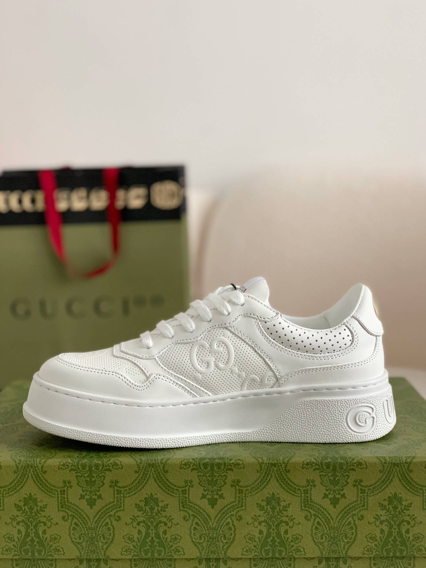 GU*Isneakers Cowhide