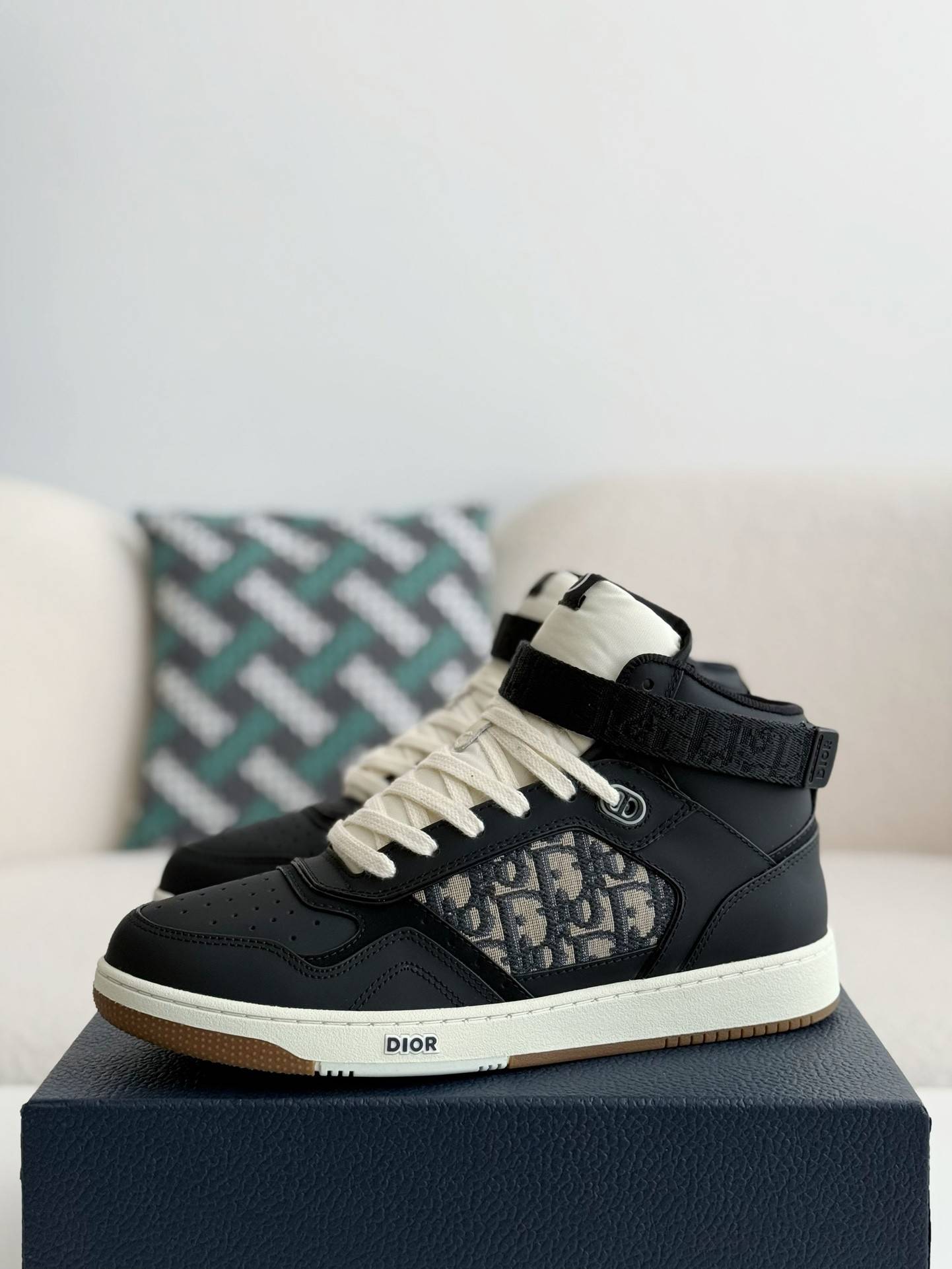 D*OR B27 High-top casual shoes