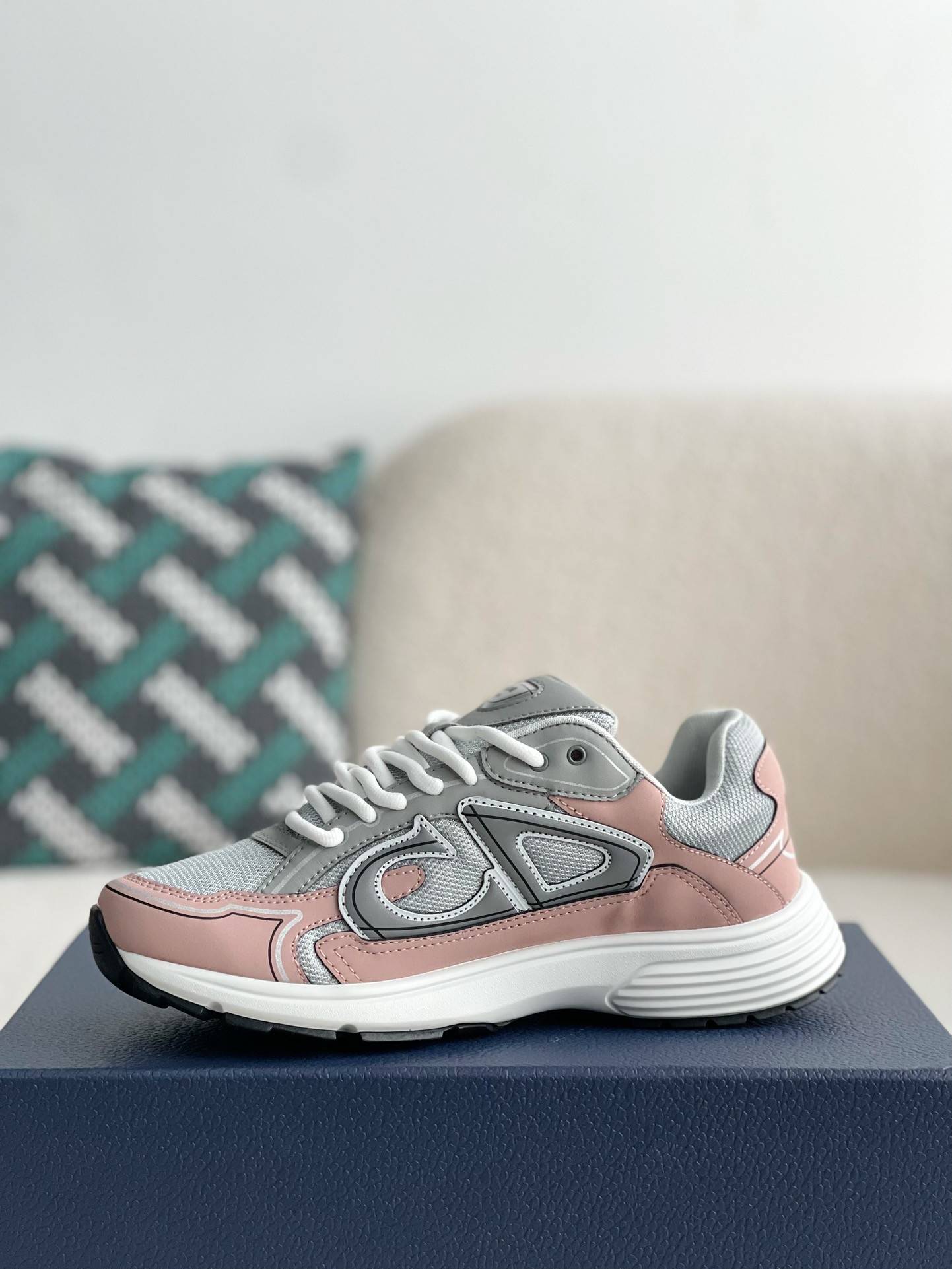 D*OR B30 New Sneaker