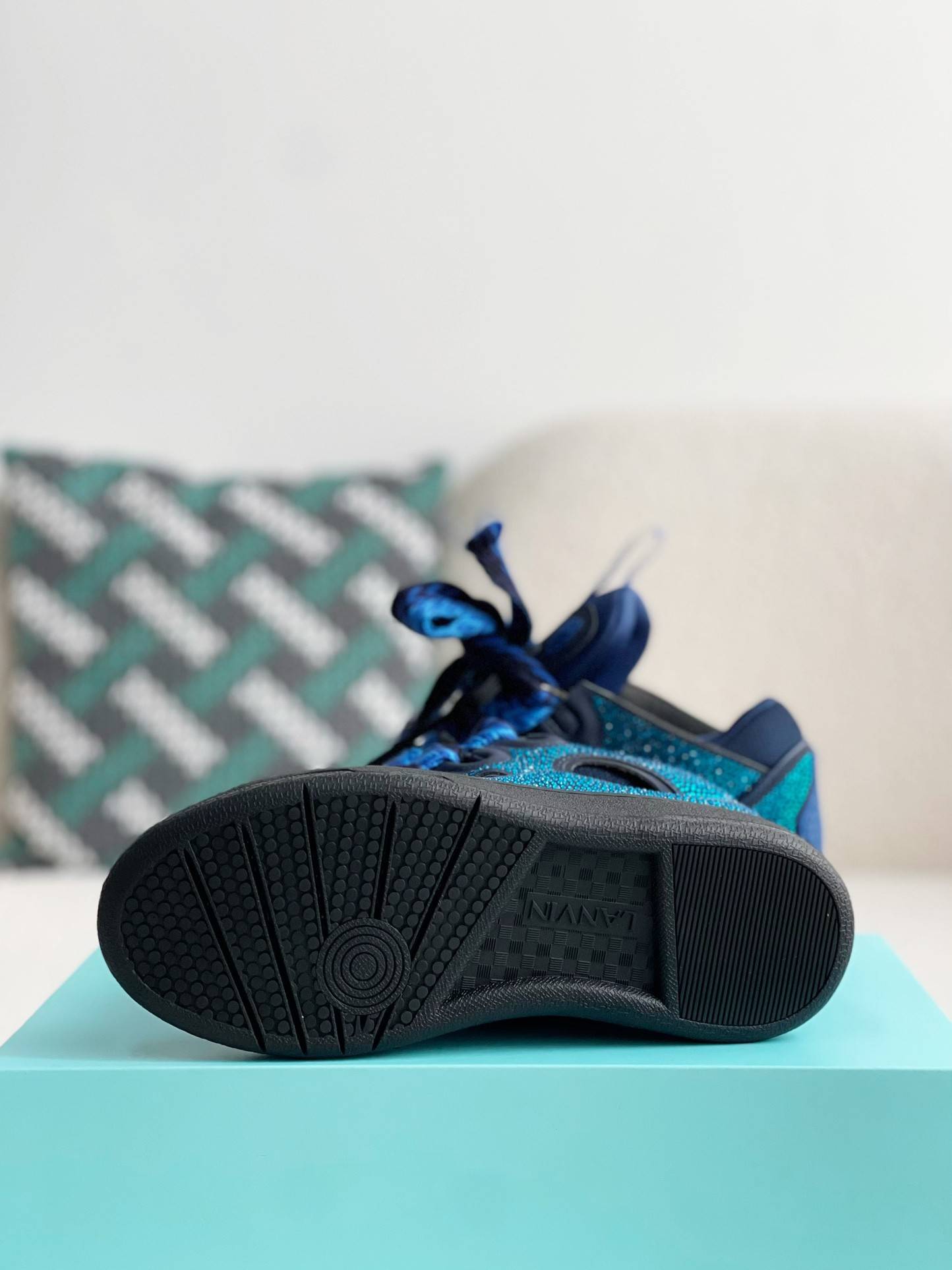 LA*N Sneaker
