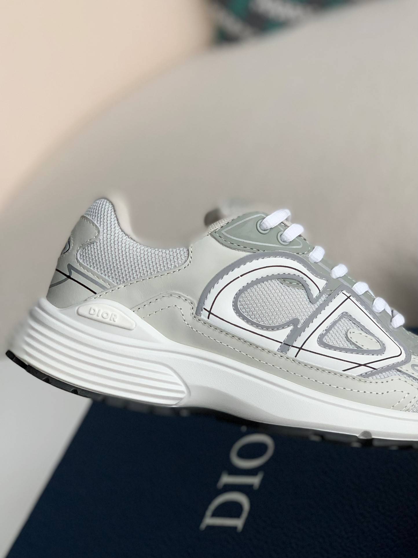 D*OR B57 New Sneaker