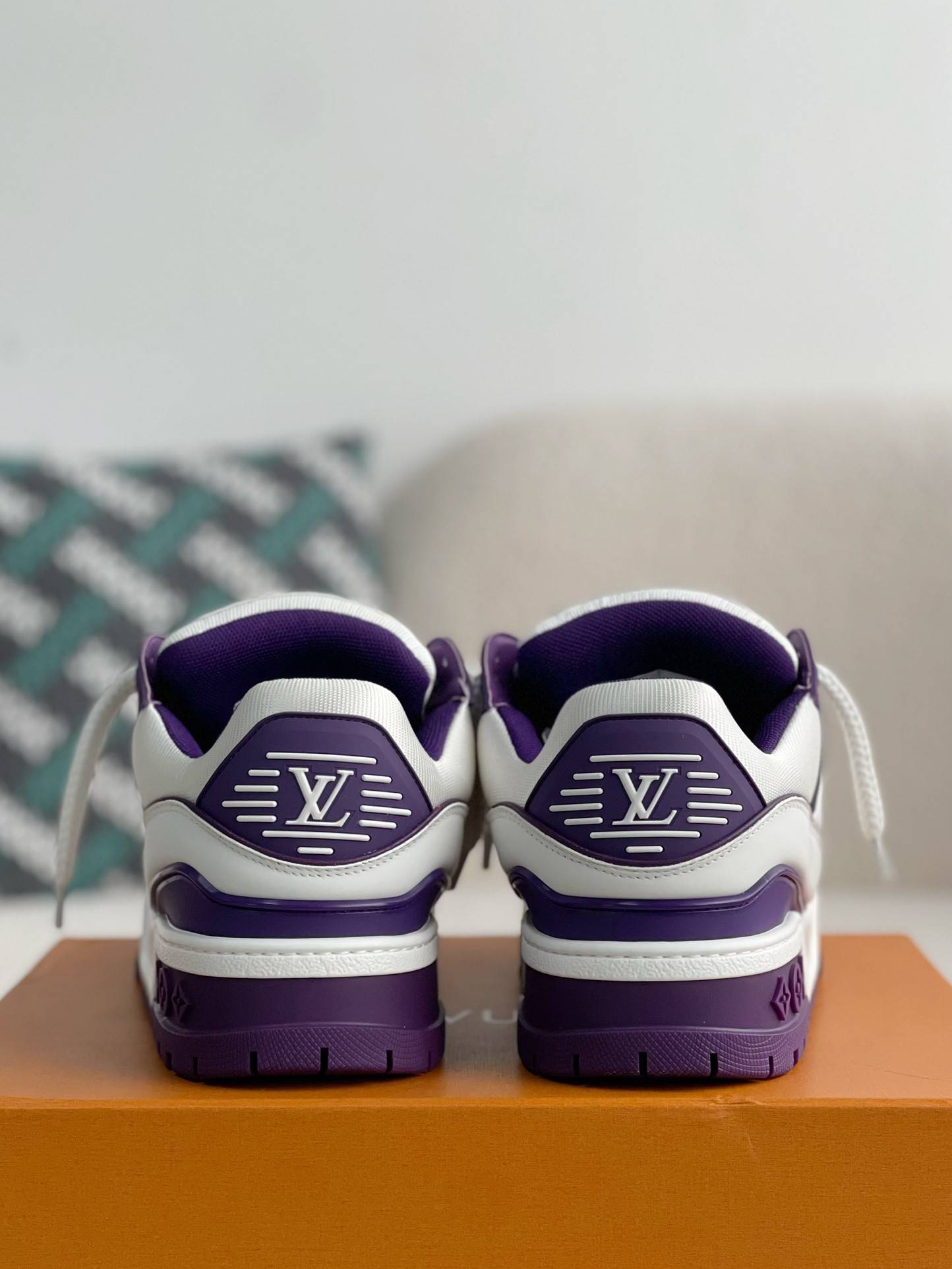 L*V TRAINER MAXI  SNEAKERS