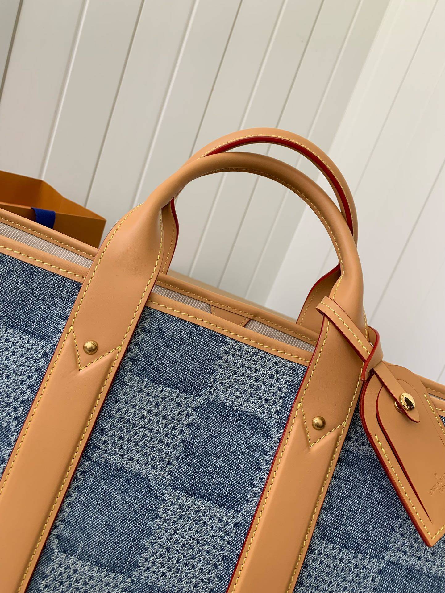 L*V New Weekend TOTE tannin jean bag N40702 Size:43*34*17.5cm