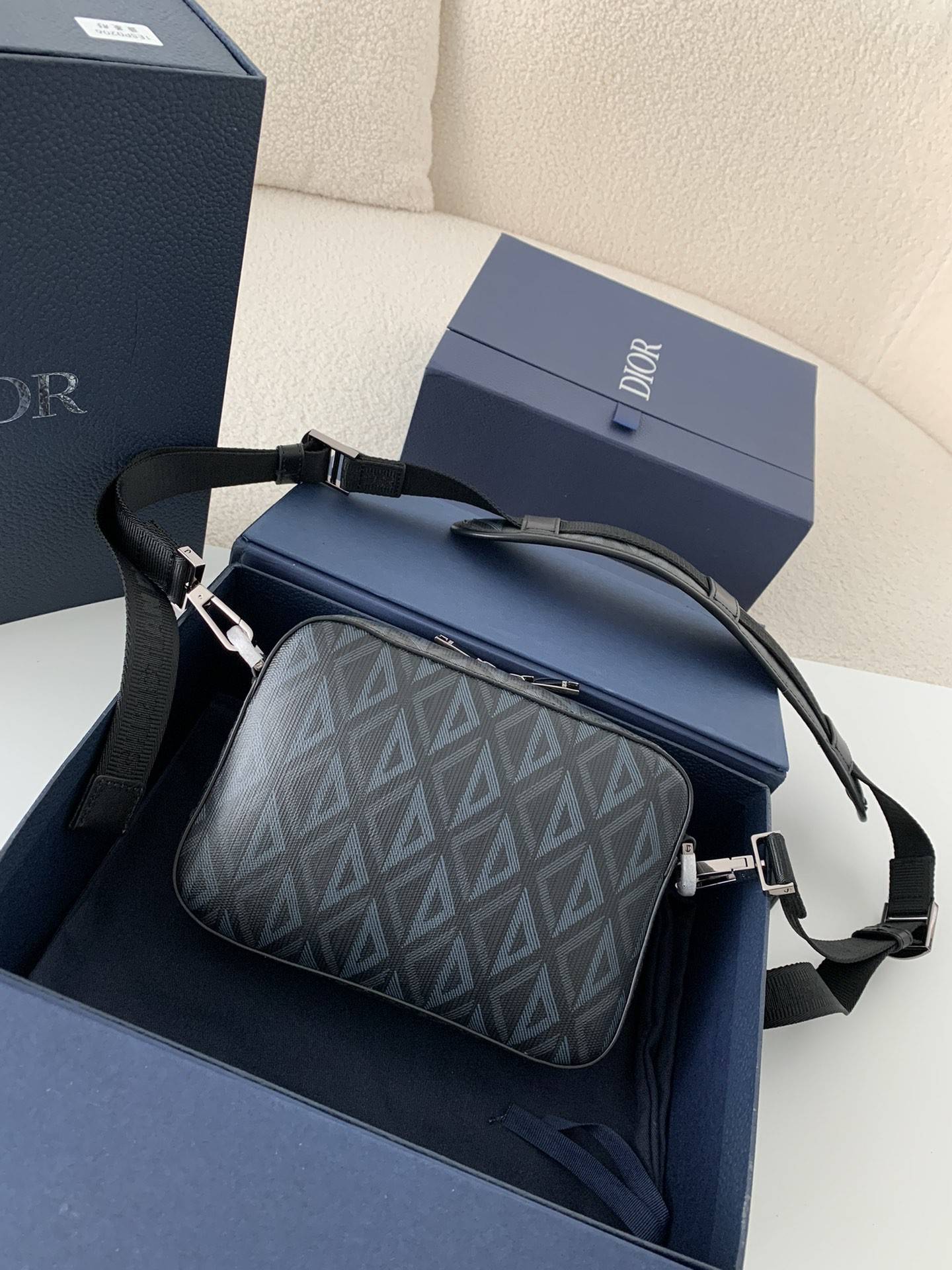 D*OR Men's SAFARI Messenger Bag, Top Quality  Size: 22 * 15 * 6cm
