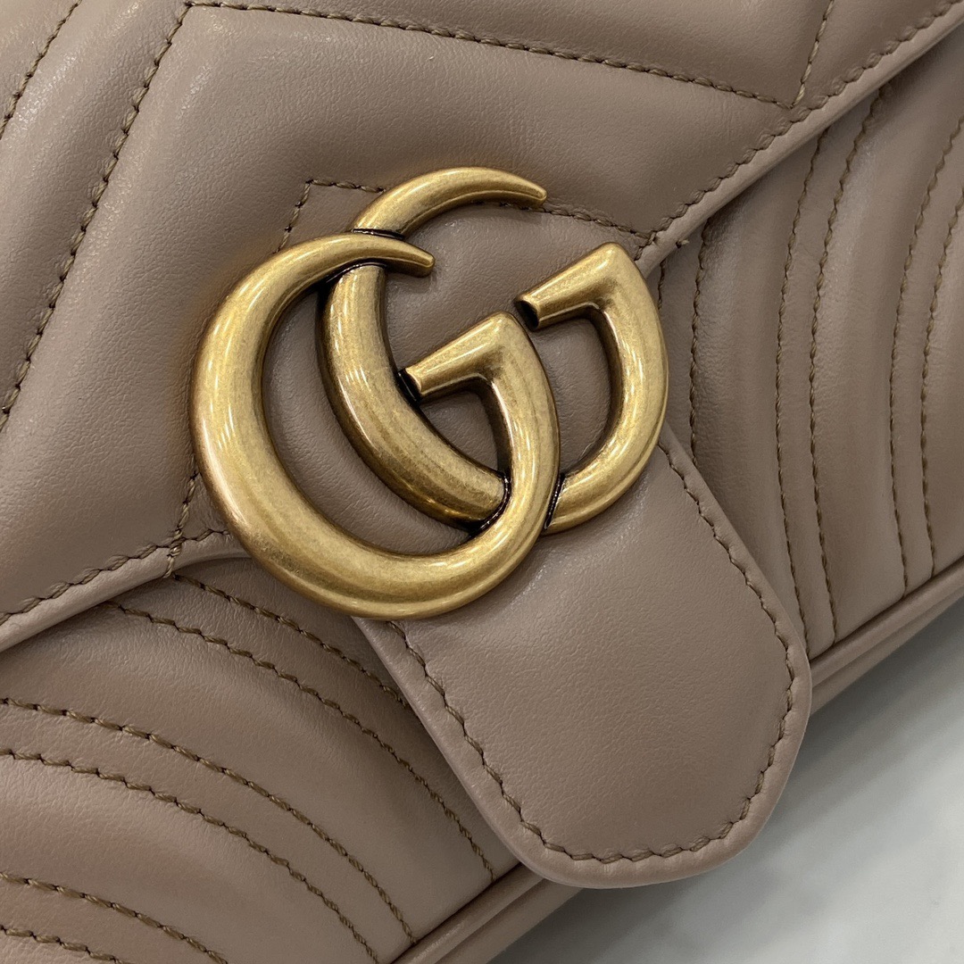 G*u*i marmont series quilted mini handbag model: 446744. size: 22*13*6cm