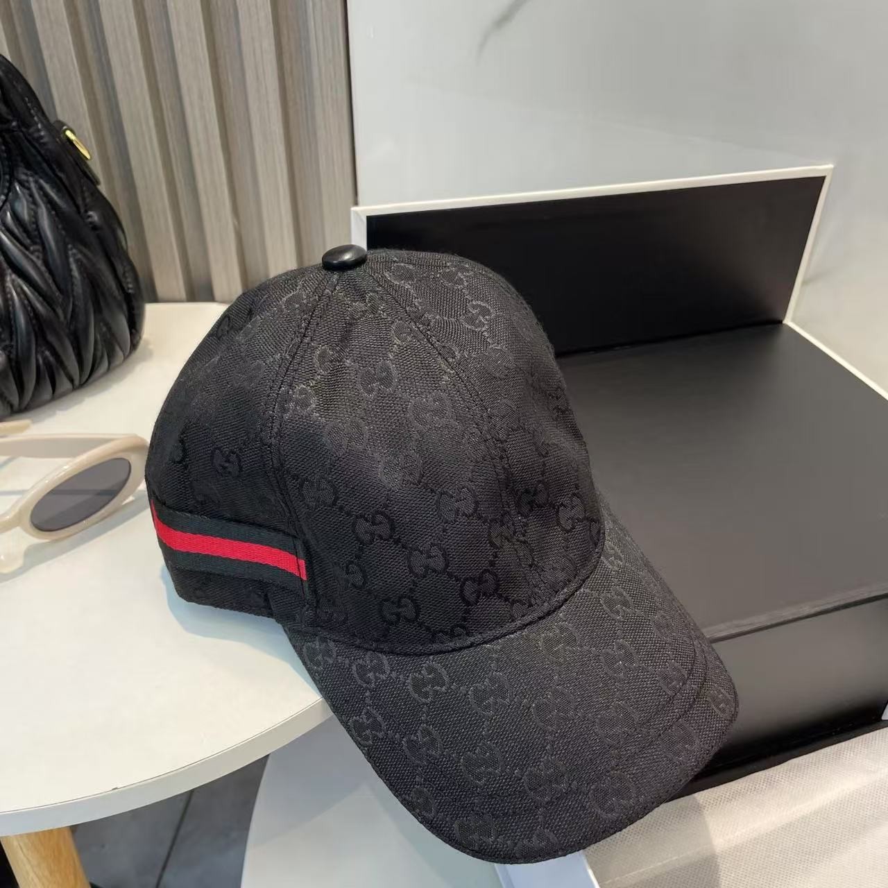[#4909] G*u*i baseball cap peaked c ap hat