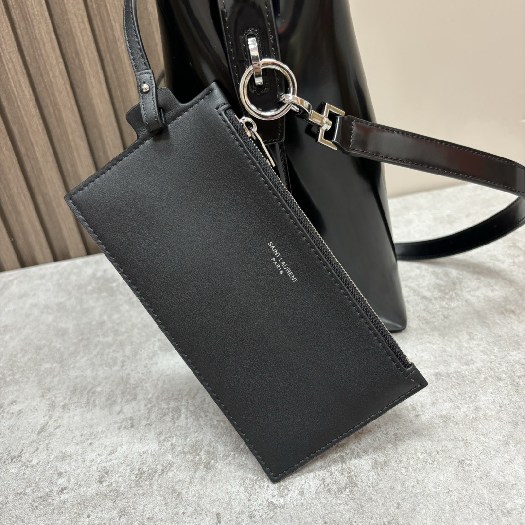 Y*L  LE  5A7 BAG