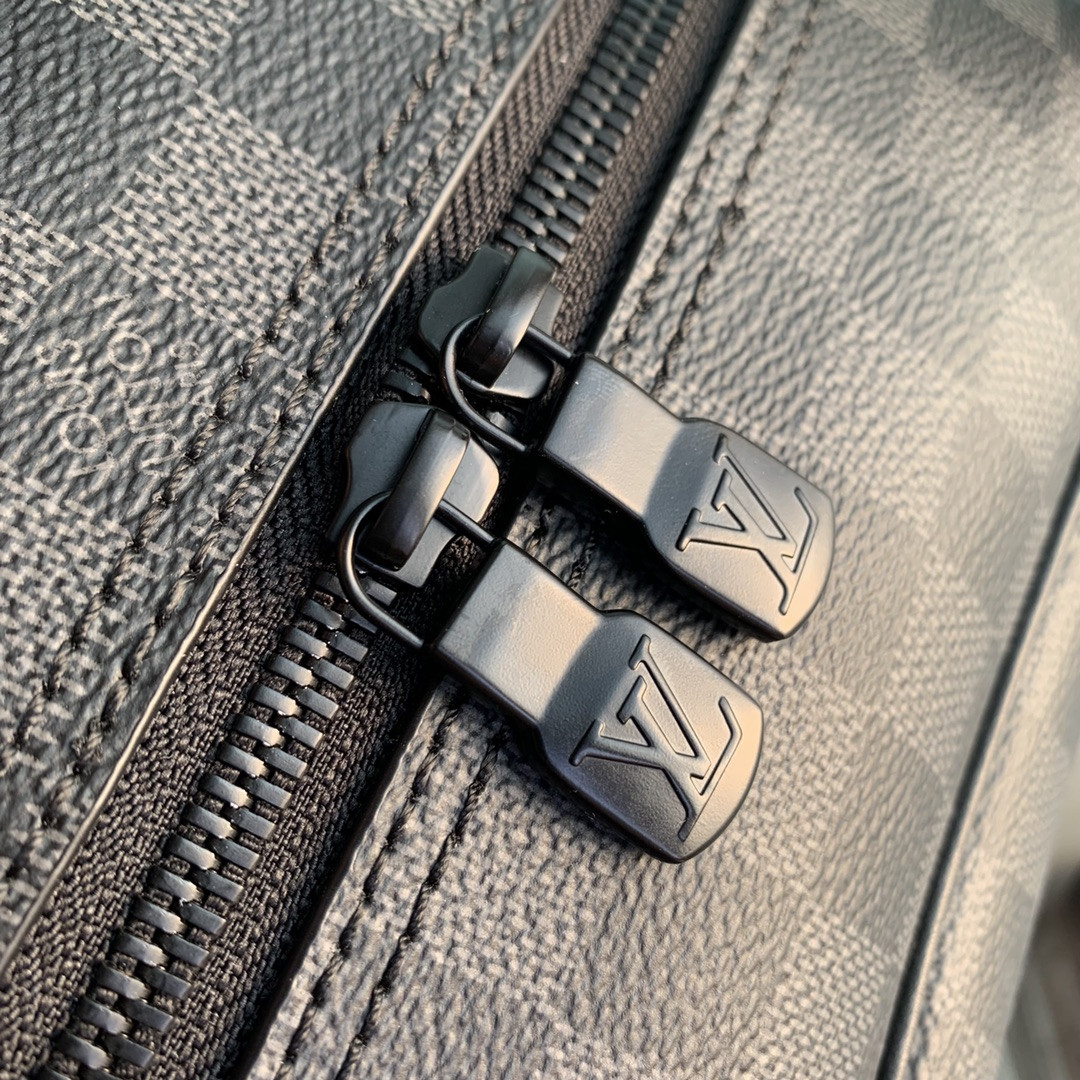 Louis Vuitton Dean Bag