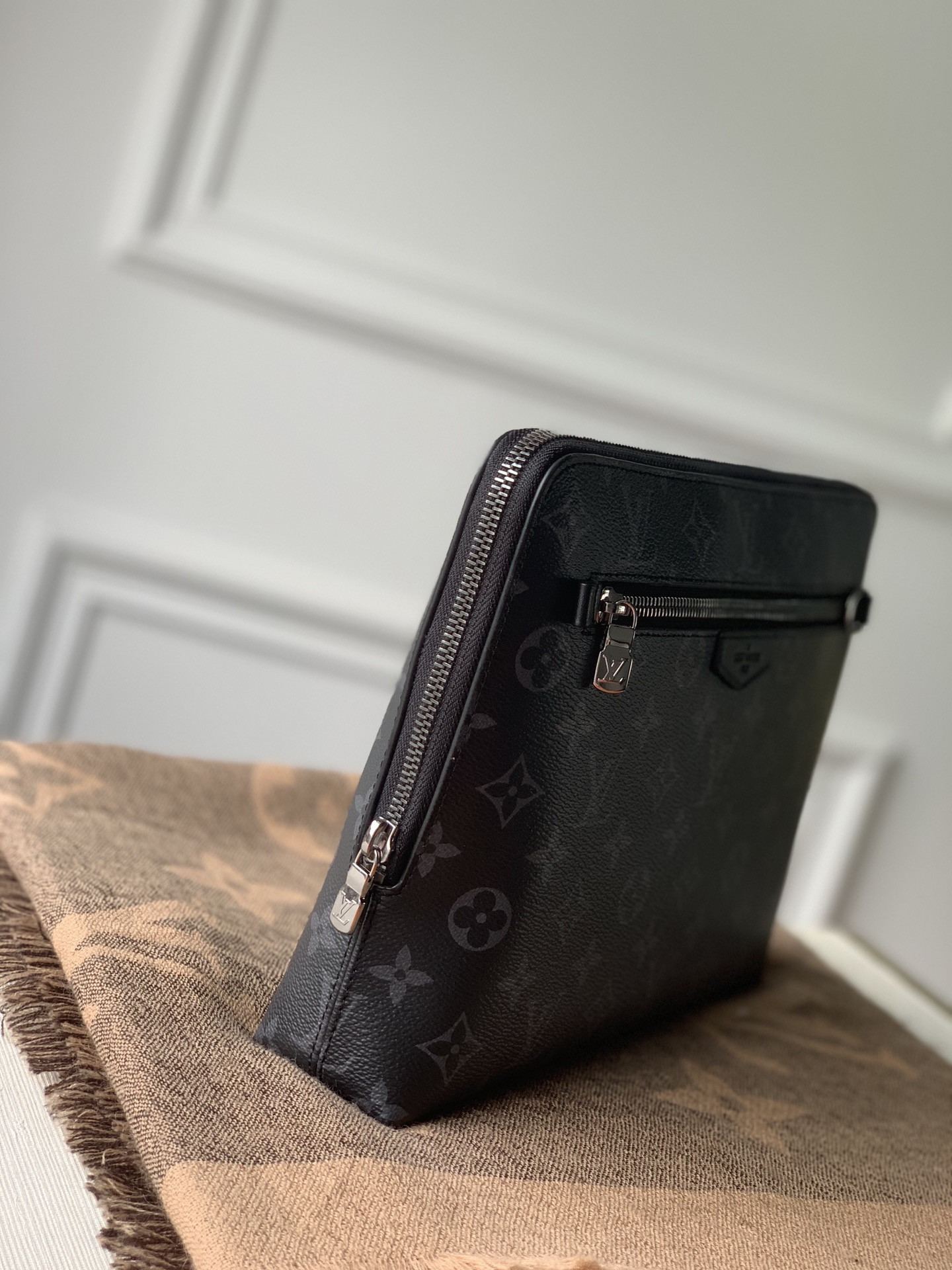 Louis Vuitton Pochette Voyage Bag