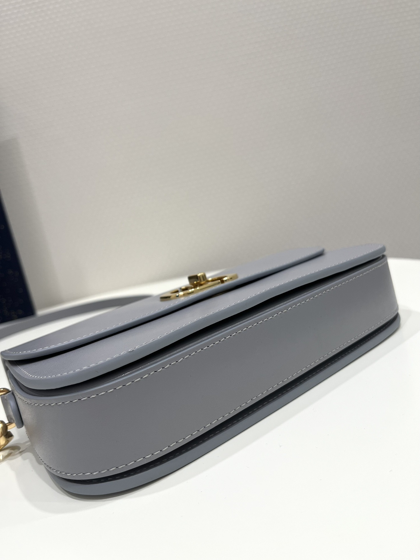 30 Montaigne Bag
