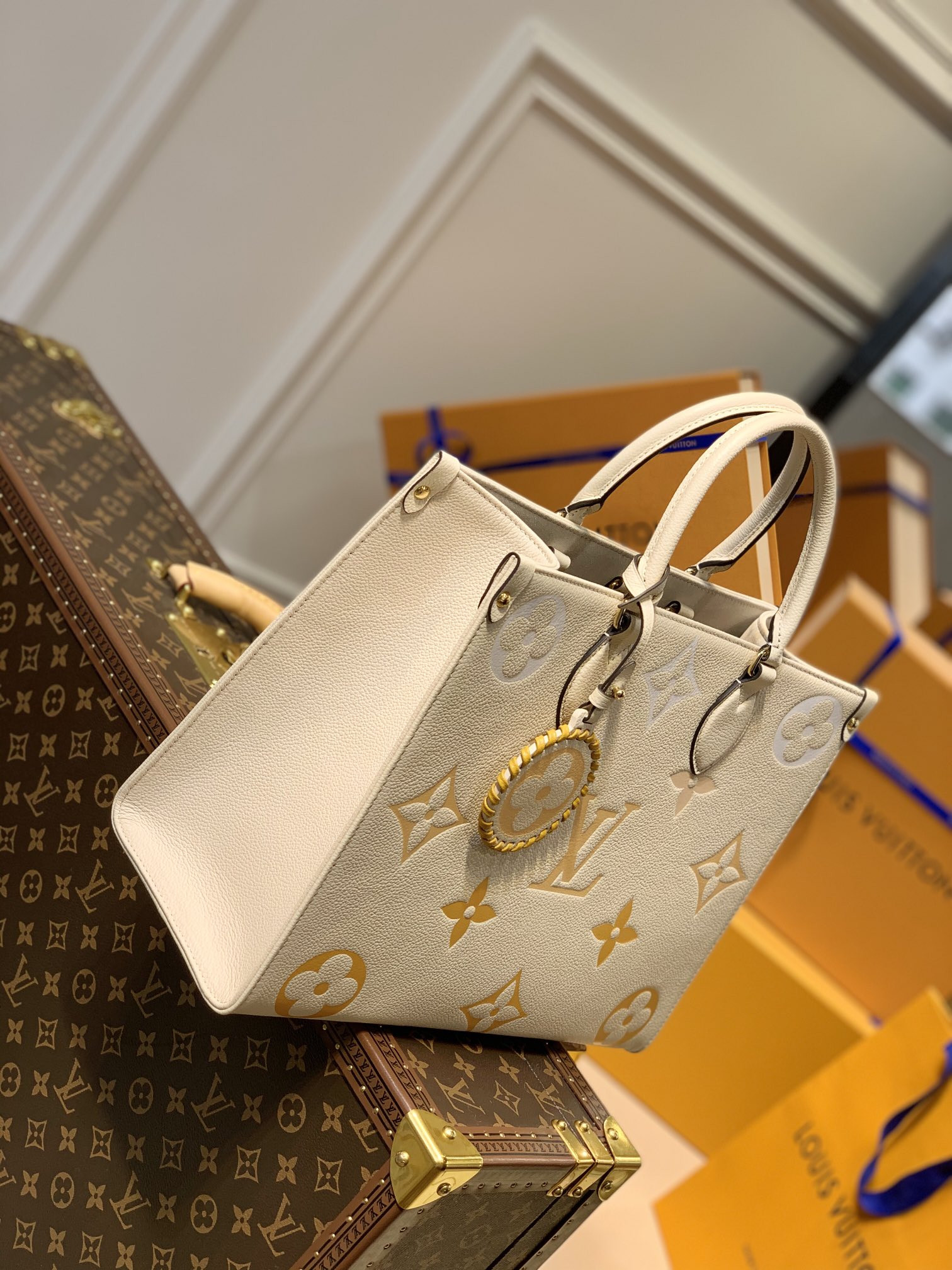 Louis Vuitton Onthego Bag