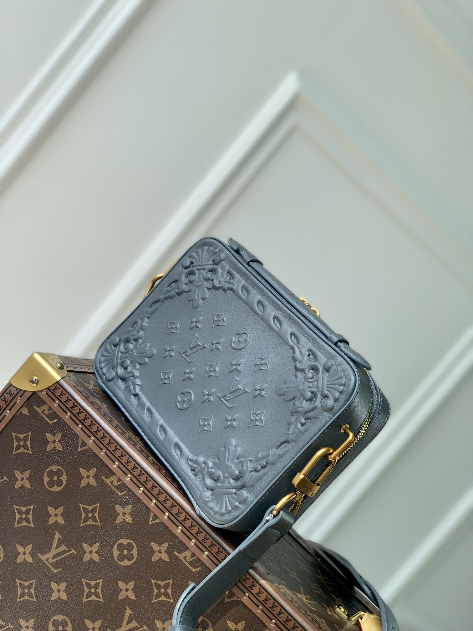 Lv Soft Trunk